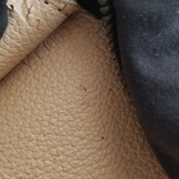 LOUIS VUITTON CLASSIC SIGNATURE Pouch Monogram print - Picture 3 of 16